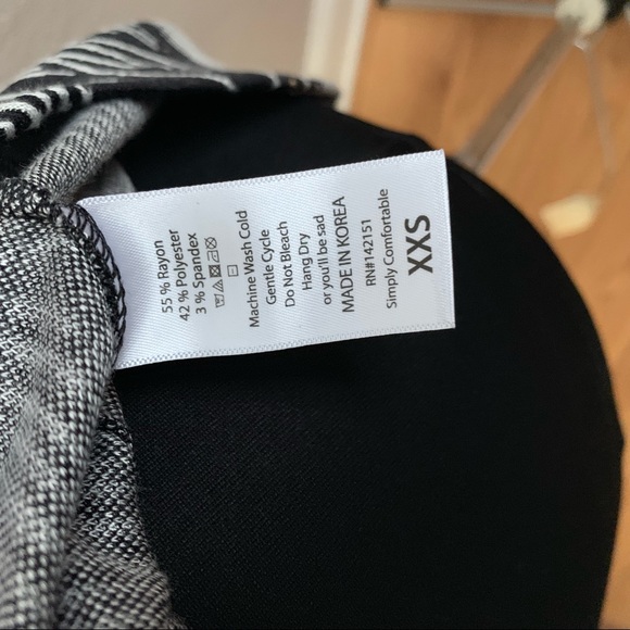 3/$25 NWT LulaRoe Irma - Picture 5 of 8